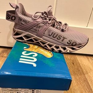 Just so so sneakers